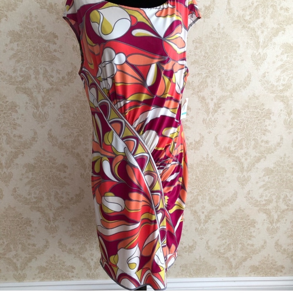BNWT Donna Morgan multi colour dress